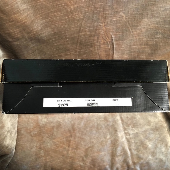 Newport News Carmel Colored Tooled Leather Boots - Picture 9 of 10